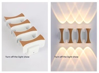 Applique Murale Led Moderne et Fantaisie Étanche pour Extérieur, 8W, Éclairage Mural Extérieur Haut et Bas pour la Décoration de la Maison