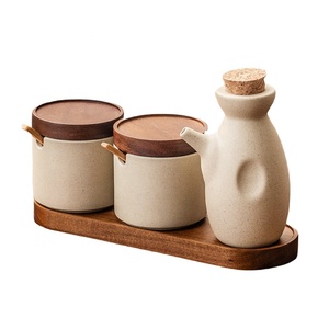 <span class=keywords><strong>Set</strong></span> di Barattoli per Condimenti in Ceramica Stile Giapponese Retrò 2026, Dispenser per Olio in Argilla Ceramica Fatto a Mano con Coperchio e Vassoio in Legno - Product Image 5