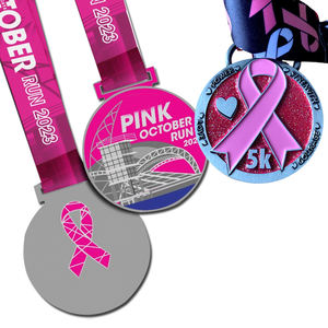 Breloques de médaille de luxe personnalisées en émail rose 2D3D Fabricant Médailles de lanière de sensibilisation au <span class=keywords><strong>cancer</strong></span> du <span class=keywords><strong>sein</strong></span> - Product Image 4