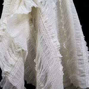 Tissu en mousseline de soie blanc pur brodé <span class=keywords><strong>au</strong></span> <span class=keywords><strong>crochet</strong></span>, doux <span class=keywords><strong>pour</strong></span> la peau, respirant, avec sequins brodés, idéal <span class=keywords><strong>pour</strong></span> les robes longues <span class=keywords><strong>pour</strong></span> femmes - Product Image 1