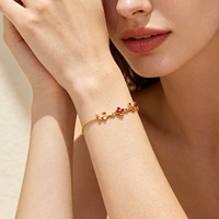 Pulsera de Flores JUSNOVA para Mujer, Chapada en Oro de 18k PVD, Acero Inoxidable, Joyas Resistentes al Agua, Juego de Pulseras Antideslustre para Mujer