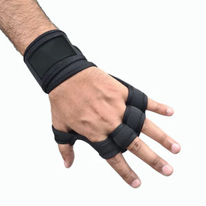 Guantes de fitness de medio Dedo de alta calidad Guantes de gimnasio de ejercicio de entrenamiento ventilados para hombres y mujeres al por mayor de Pakistán - Product Image 1