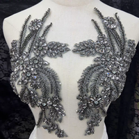 Applique en verre plat 3D blanc avec paillettes dorées et frange en strass marron pour robes de mariée - Décoration à coudre