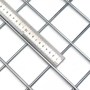 Высококачественная оцинкованная сварная сетчатая панель: прочная, устойчивая к ржавчине, идеальна для ограждений, строительства и промышленного применения - Product Image 1