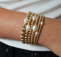 Venta al por mayor personalización 18K oro Acero inoxidable cuenta Mini perla Original perlas de agua dulce pulseras elásticas joyería para mujeres