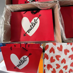 Sacs-cadeaux en papier d'art de luxe pour les vacances Emballage en vrac de Noël avec logo d'estampage d'or et design élégant - Product Image 6