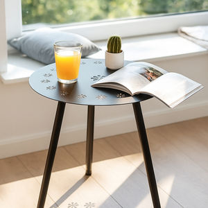 Tables d'appoint modernes en métal pour l'extérieur - Petite table d'appoint pour patio, jardin, balcon et véranda - Support pour plantes à usage annuel de 3 ans - Product Image 4