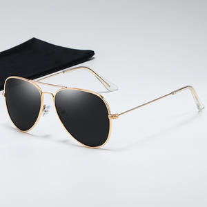 <span class=keywords><strong>Occhiali</strong></span> <span class=keywords><strong>da</strong></span> Sole Unisex di Lusso 2025, Logo Personalizzabile, Montatura in Metallo Classica <span class=keywords><strong>con</strong></span> Lenti Polarizzate UV400 per Uomo e <span class=keywords><strong>Donna</strong></span>, Accessorio per Attività all'Aperto - Product Image 1