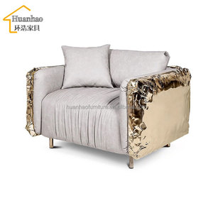 Divano <span class=keywords><strong>in</strong></span> <span class=keywords><strong>Pelle</strong></span> Artigianale Italiana di Lusso con Finiture <span class=keywords><strong>in</strong></span> Ottone Lucido, Arredamento per Soggiorno, <span class=keywords><strong>Divani</strong></span> <span class=keywords><strong>in</strong></span> Vera <span class=keywords><strong>Pelle</strong></span> - Product Image 2