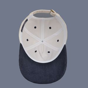 หมวกเบสบอลผ้าลูกฟูกสำหรับผู้ชายสีทึบใส่ได้ทั้งชายและหญิง - Product Image 3