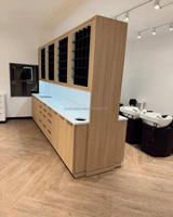 Nouvelle armoire de rangement pour salon de coiffure en bois de couleur bois avec évier, taille et couleur personnalisables, étagère d'exposition