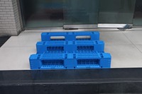NEXARA Vente à Chaud Palettes Plastique Euro HDPE 1111*1100*155mm Grille Trois Coureurs Logistique Robuste 4 Voies Simple Face