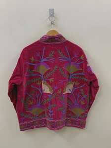 เสื้อคลุมสั้นปักลายสัตว์แบบซูซานี ทำมือจากผ้ากำมะหยี่ สไตล์โบโฮ เอธนิค เหมาะสำหรับฤดูหนาว ของขวัญสำหรับเธอ จากอินเดีย - Product Image 2