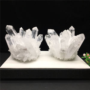 Figura de Cristal de Cuarzo Blanco, Adorno de Piedra en Bruto de Lujo, Ecológico y Hecho a Mano con Racimo de Cristales - Product Image 2