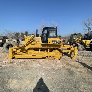 Bulldozer Cat D6G Usado, Modelo 2023, Capacidad de Aplicación de Aserrín de 6 m, Motor de Bomba de 110 kW Incluido, Buen Estado, Precio Bajo - Product Image 1
