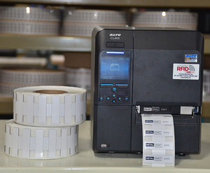 Nhãn Dán Chống Kim Loại Rfid Có Thể In Mềm Dẻo 30*15*1.25Mm ISO18000-6C Uhf Trên Nhãn Kim Loại - Product Image 4