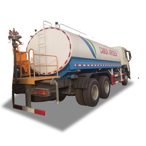 Camión <span class=keywords><strong>Cisterna</strong></span> <span class=keywords><strong>de</strong></span> <span class=keywords><strong>Agua</strong></span> HOWO 6x4 <span class=keywords><strong>de</strong></span> <span class=keywords><strong>2000</strong></span> <span class=keywords><strong>Galones</strong></span> (20cbm) con Aspersor en Venta - Product Image 5