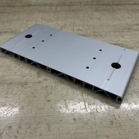 Profilé en aluminium usiné CNC de haute technologie, excellente résistance