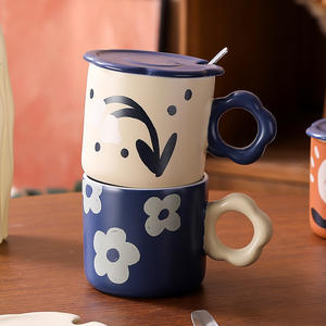Tasse en céramique peinte à la main, tasse à eau de haute qualité avec couvercle, tasse à café - Product Image 5