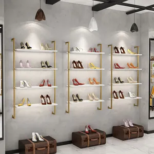 节省空间壁挂式精品展示架货架货架，用于鞋包整理店布局
