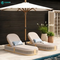 Chaise longue d'extérieur élégante et contemporaine, structure en aluminium avec corde tressée, chaise longue élégante pour hôtel, complexe hôtelier, villa, bord de piscine