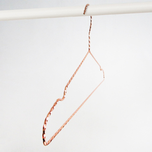 Percha de Metal Chapada en Oro Rosa de 400 mm para Exhibición de Ropa en Tiendas de Lujo - Product Image 3