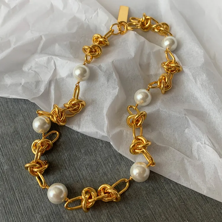 French Brass Plated 18k Gold Metal Unique Design Knotted Pearl Necklace Custom Jewelry