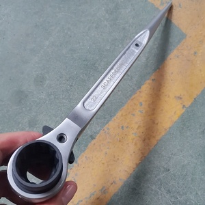 Chiave a cricchetto reversibile a doppia testa Chiree Tools, utensile manuale di qualità industriale, 19-22 mm, per impalcature e costruzioni, tipo Spud Podger - Product Image 2