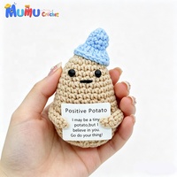 Chapeau bleu en crochet fait main personnalisé, motif pomme de terre positive, jouet d'accompagnement émotionnel tricoté, vente en gros, fournisseur en vrac, cadeau