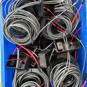 สายไฟฟ้าหุ้มฉนวน PBT แบบกำหนดเองได้ มาตรฐาน IP66 สำหรับคอมพิวเตอร์และรถจักรยานยนต์ - บริการผลิตจากโรงงานและบริการ OEM - Product Image 4