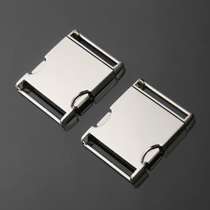 Hebilla de Liberación Lateral de Metal de 40 mm, Plateada y Negra, Resistente, para Bolsos y Accesorios - Product Image 3