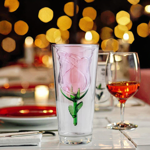 Gobelet en verre à <span class=keywords><strong>champagne</strong></span> à vin rouge moderne <span class=keywords><strong>de</strong></span> grande valeur <span class=keywords><strong>Forme</strong></span> <span class=keywords><strong>de</strong></span> fleur <span class=keywords><strong>de</strong></span> rose créative inspirée des célébrités Internet - Product Image 1