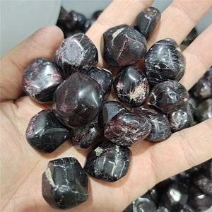 Pierre de grenat naturelle de haute qualité, pierre roulée, quartz carbuncle, gravier pour la guérison ou la décoration - Product Image 5