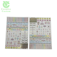 Autocollants transparents personnalisés imperméables à l'eau de dessin animé, impression personnalisée, feuille d'autocollants en vinyle découpé Kiss pour enfants