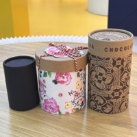 Boîte cadeau rigide écologique personnalisée, doublée d'éponge, emballage en papier floral de luxe, couvercle et base, nœud en corde fait main, bijoux, parfum, mariage