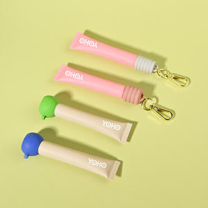 Envase de Brillo Labial Rosa con Accesorios de Dijes Bonitos, Envase Cosmético de Plástico Vacío para Lápiz Labial con Tapa de Rosca - Product Image 3