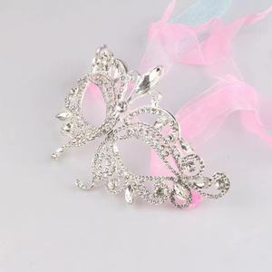 Маскарадная маска-бабочка из сплава со стразами - Product Image 4