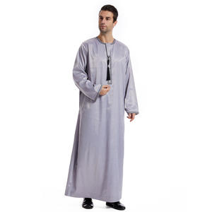 Túnica Árabe Thobe para <span class=keywords><strong>Hombre</strong></span> con Detalle de Borlas - Camisa Larga de Talla Grande para Dubái y el Sudeste Asiático para Suministro al por Mayor - Product Image 4