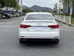 L'<span class=keywords><strong>Audi</strong></span> A4L <span class=keywords><strong>40</strong></span> <span class=keywords><strong>TFSI</strong></span> Progressive Edition <span class=keywords><strong>2019</strong></span> est disponible à l'exportation à un prix avantageux - Product Image 6