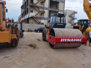 Rodillo de carretera usado de buena calidad Ca301d Dynapac Máquina compactadora de rodillos de carretera Dynapac CA301 Rodillo de carretera usado Precio bajo - Product Image 6