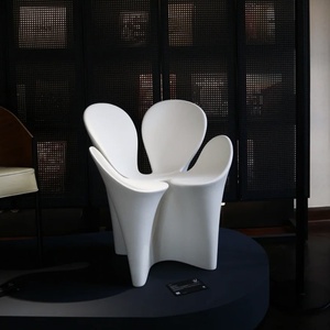 Chaise en fibre de verre design en forme de fleur à quatre feuilles pour villa, jardin, terrasse, utilisation extérieure, fabriquée en Chine - Product Image 3