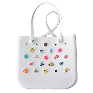 Bán Buôn Bog Cao Su Silicone Bãi Biển Túi Charms Món Quà Mới Lạ Trang Trí Cho Cô Gái Và Phụ Nữ Phụ Kiện Cho Bãi Biển Tote Túi - Product Image 6