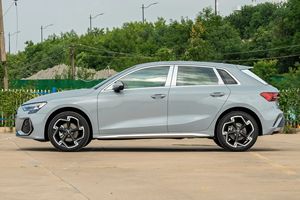 <span class=keywords><strong>Audi</strong></span> A3 Sportback 35 TFSI 2026 Gasolina Hatchback Premium <span class=keywords><strong>Plus</strong></span> Paquete de Lujo Auto Nuevo - Product Image 2