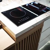 Solution de cuisine moderne tout-en-un simple : Unités de meubles modulaires en panneaux mélaminés avec robinet et charnière en verre pour appartement