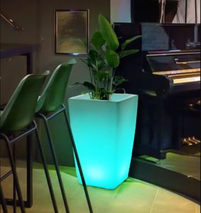 Pot <span class=keywords><strong>de</strong></span> fleurs lumineux pour <span class=keywords><strong>jardin</strong></span> d'extérieur, 30 pouces <span class=keywords><strong>de</strong></span> hauteur, éclairage LED à changement <span class=keywords><strong>de</strong></span> couleur, écologique, capacité 3L, batterie <span class=keywords><strong>Li</strong></span>-ion - Product Image 5