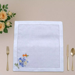Servilletas de Lino Premium con Diseño de Hortensias y Faroles para Restaurantes, Hoteles, Bodas y Cenas, Servilletas Ecológicas al por Mayor con Logotipo Personalizado - Product Image 1