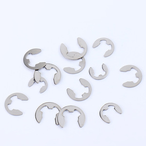 Anillo de Retención Tipo E Jucheng, 15.0 mm, Métrico, Acero Inoxidable 304, Estándar GB896, Superficie Blanqueada - Product Image 3