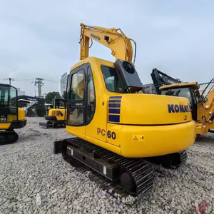 Mini-excavatrice sur chenilles Komatsu PC60 d'occasion de 6 tonnes avec lame de bulldozer, excavatrice PC60 d'occasion à vendre en stock - Product Image 2