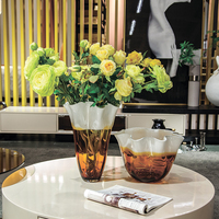 Décorations d'ornements décoratifs en verre de maison multi-style moderne haut de gamme avec des verres de vase pour le salon