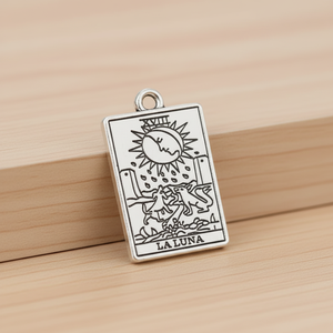 Op maat gemaakte logo-patroon hoge kwaliteit zilver goud metaal tarotkaarten vrienden klasgenoten geschenken souvenirs hanger ketting accessoire - Product Image 1